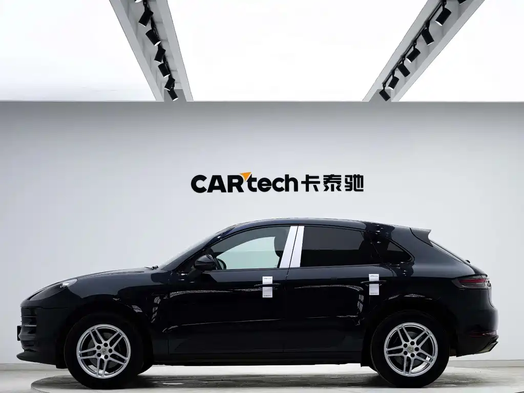 Porsche Porsche Macan 2021 Macan 2.0T 2022 - thumbnail 2