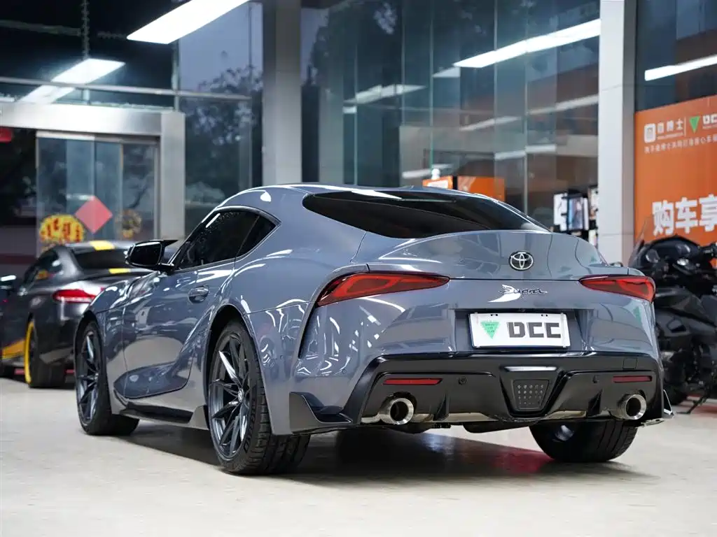 Toyota 2022 Toyota GR Supra 3.0T Standard Model 2025 - thumbnail 2