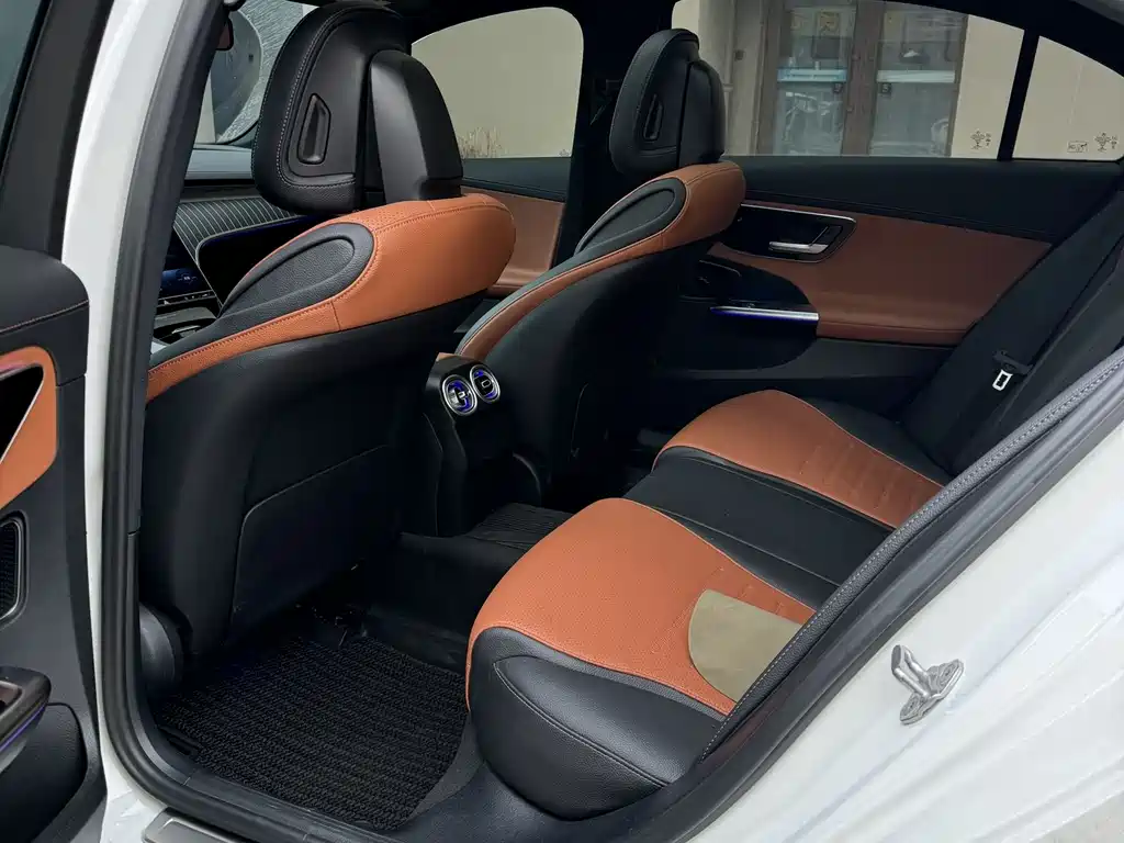Mercedes-Benz Mercedes-Benz C-Class 2023 C 260 L Sport Edition 2022 - thumbnail 4