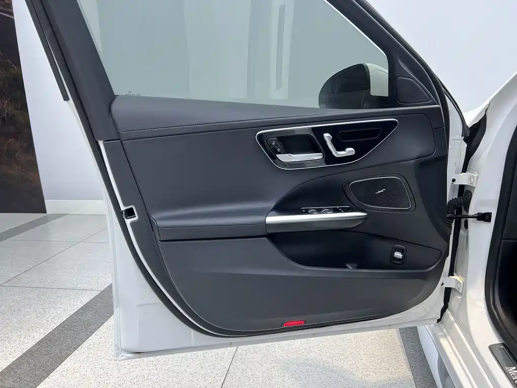 Mercedes-Benz Mercedes-Benz C-Class 2024 Model Year Facelift C 260 L Sport Edition 2024 - thumbnail 10