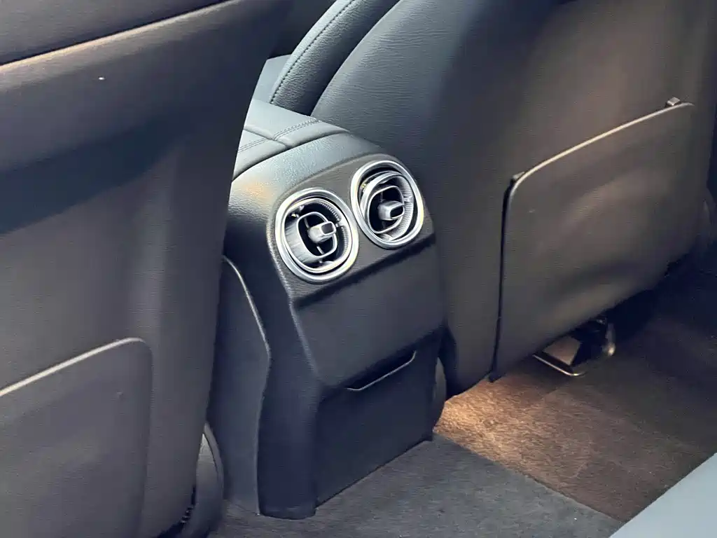 Mercedes-Benz Mercedes-Benz C-Class 2024 Model Year Facelift C 260 L Sport Edition 2024 - thumbnail 15