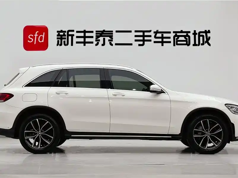 Mercedes-Benz Mercedes-Benz GLC 2020 Facelift GLC 260 L 4MATIC Luxury 2020 - thumbnail 3