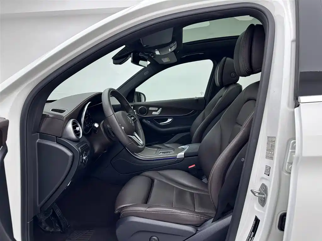 Mercedes-Benz Mercedes-Benz GLC 2020 Facelift GLC 260 L 4MATIC Luxury 2020 - thumbnail 18
