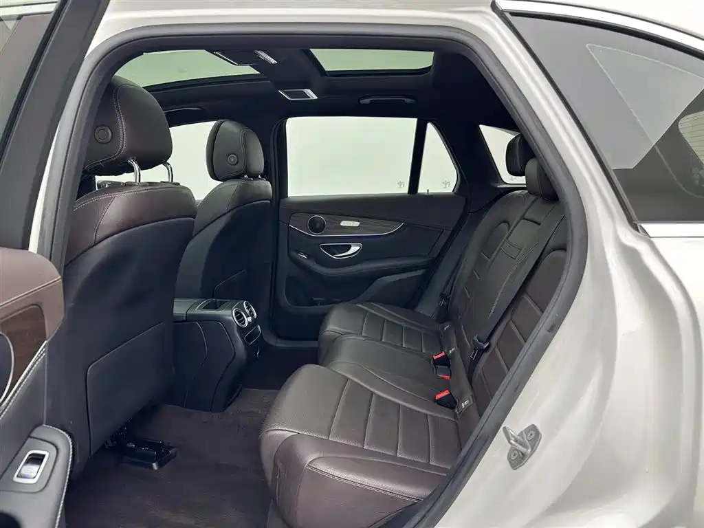 Mercedes-Benz Mercedes-Benz GLC 2020 Facelift GLC 260 L 4MATIC Luxury 2020 - thumbnail 19