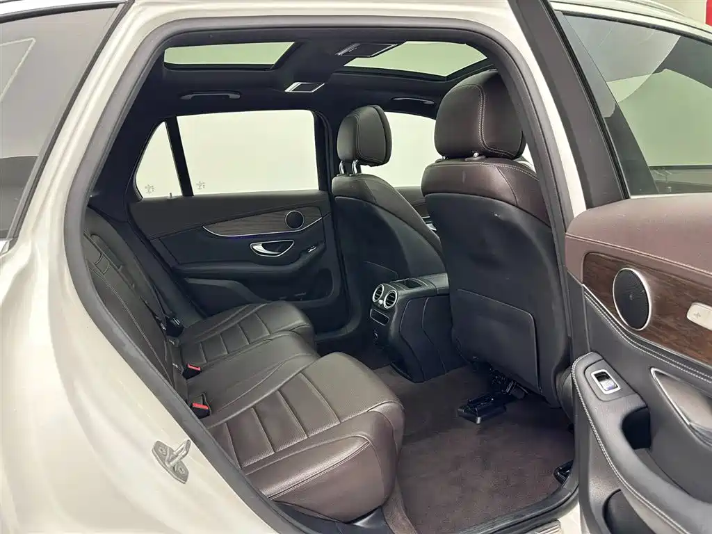 Mercedes-Benz Mercedes-Benz GLC 2020 Facelift GLC 260 L 4MATIC Luxury 2020 - thumbnail 21