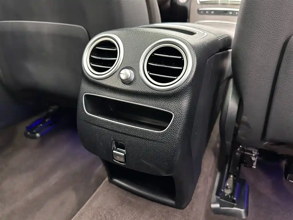 Mercedes-Benz Mercedes-Benz GLC 2020 Facelift GLC 260 L 4MATIC Luxury 2020 - thumbnail 23