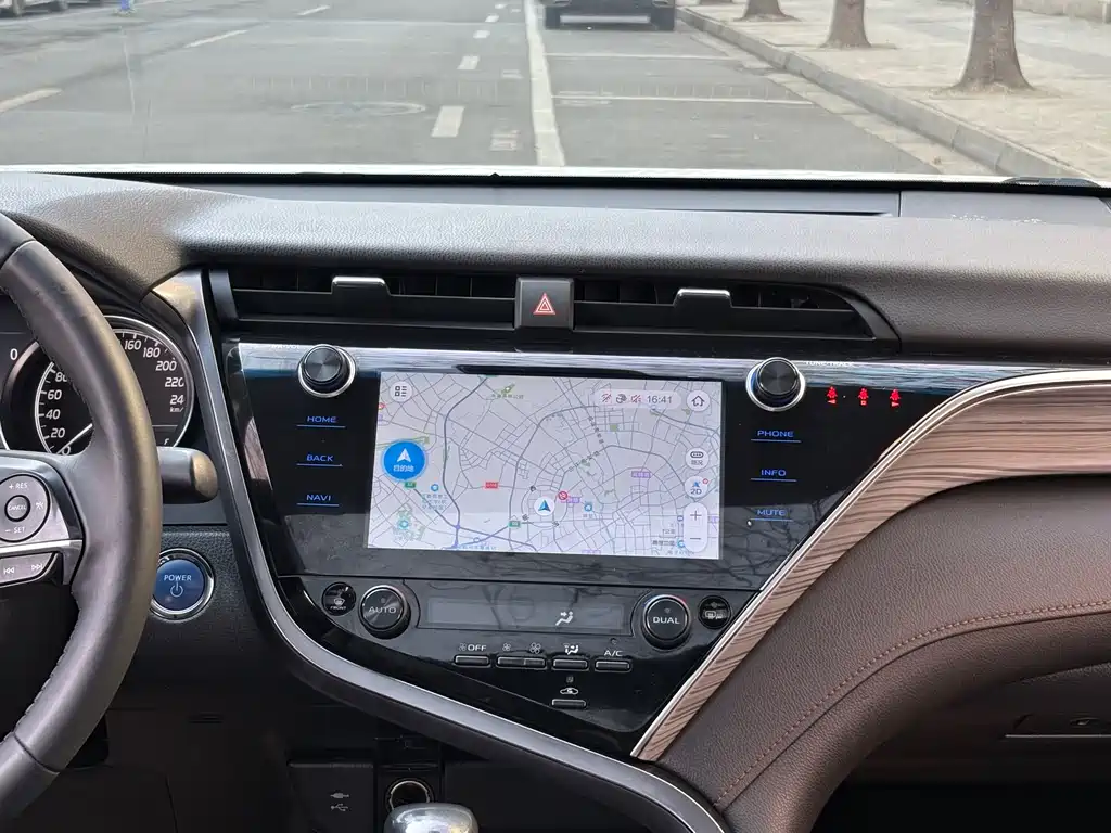 Toyota Toyota Camry 2019 Hybrid 2.5HG Luxury Edition China V 2019 - thumbnail 9