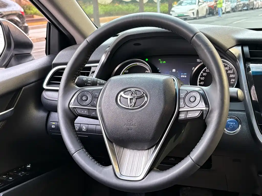 Toyota Toyota Camry 2019 Hybrid 2.5HG Luxury Edition China V 2019 - thumbnail 11