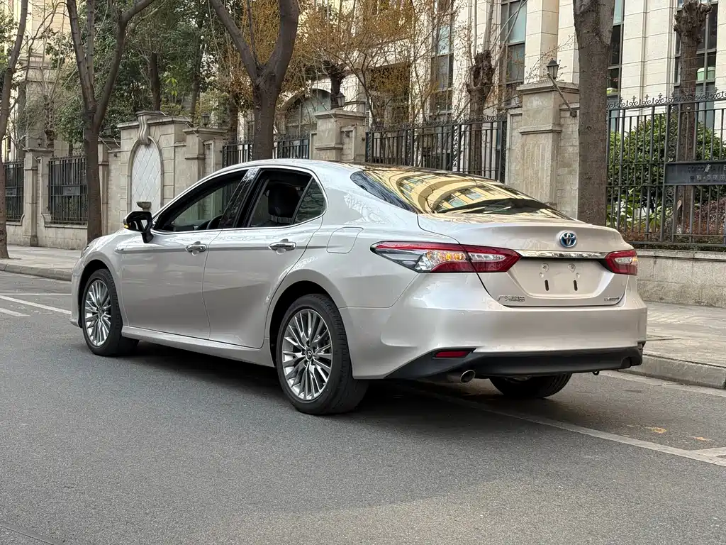 Toyota Toyota Camry 2019 Hybrid 2.5HG Luxury Edition China V 2019 - thumbnail 16