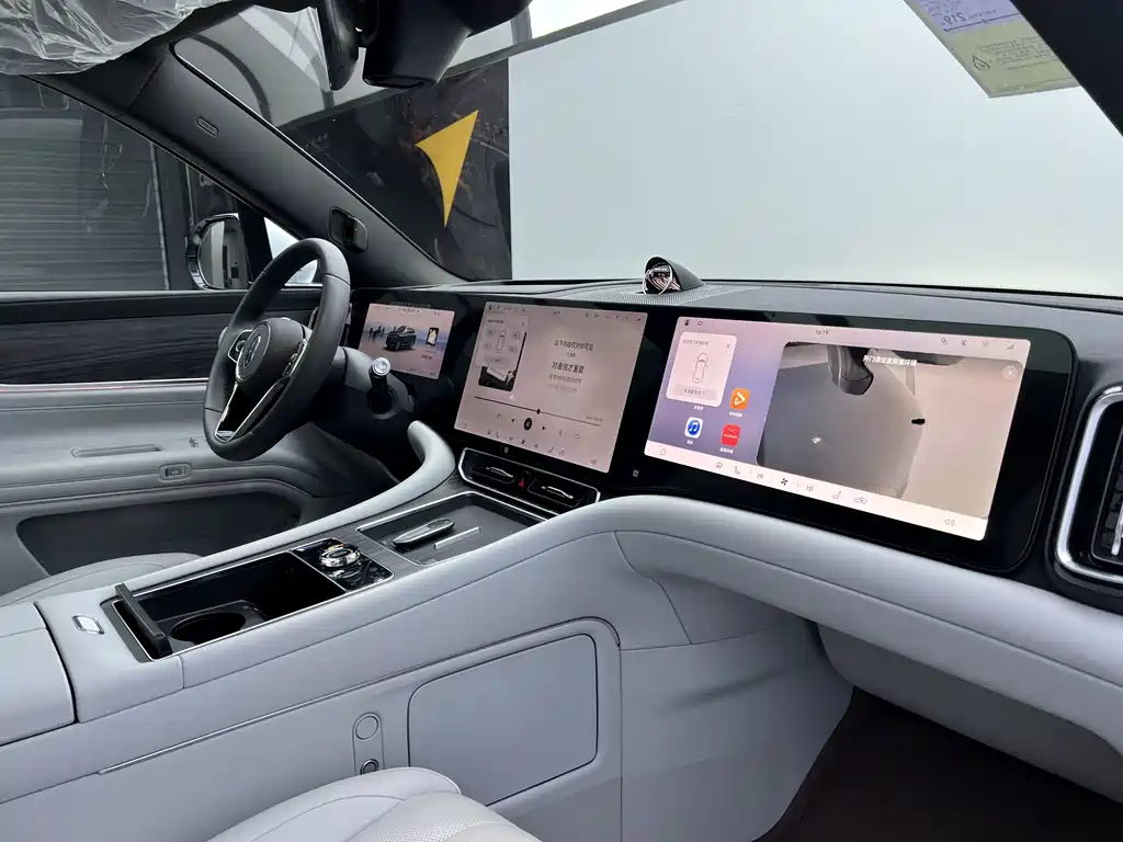 AITO M9 Aito M9 2025 Extended Range Ultra 52kWh 6-seat Version (192-line LiDAR) 2026 - thumbnail 24