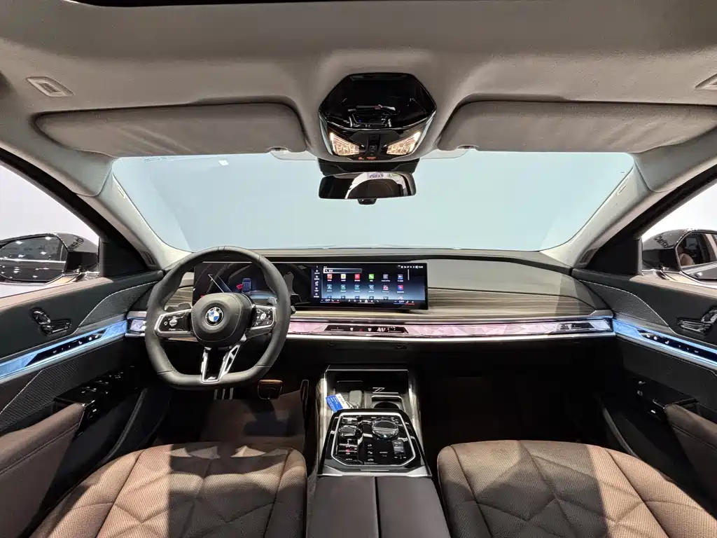 BMW BMW 7 Series 2023 735Li M Sport Package 2025 - thumbnail 18