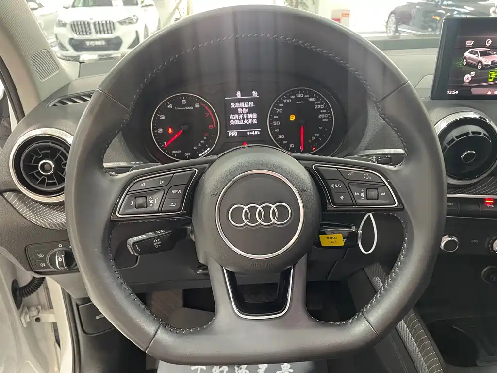 Audi Audi Q2L 2022 35 TFSI Sport Edition 2022 - thumbnail 10