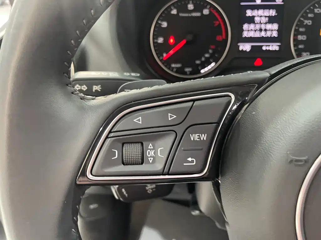 Audi Audi Q2L 2022 35 TFSI Sport Edition 2022 - thumbnail 11