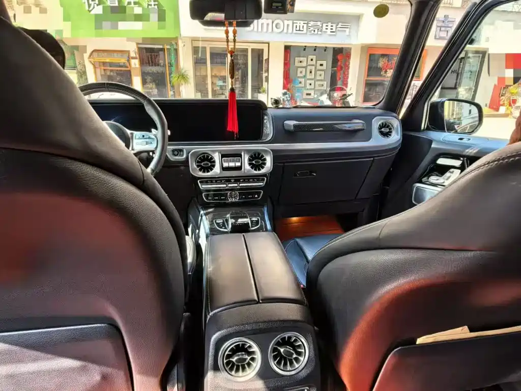 Mercedes-Benz Mercedes-Benz G-Class AMG 2019 AMG G 63 2019 - thumbnail 4