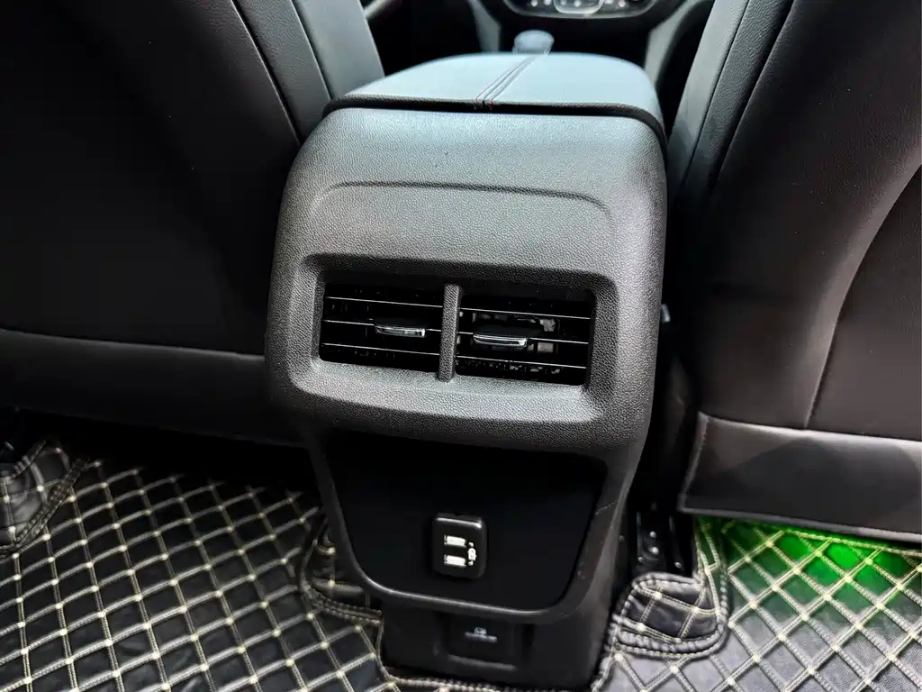 Chevrolet Equinox 2022 Light Hybrid 550T RS AWD Intelligent Defender Edition 2021 - thumbnail 17