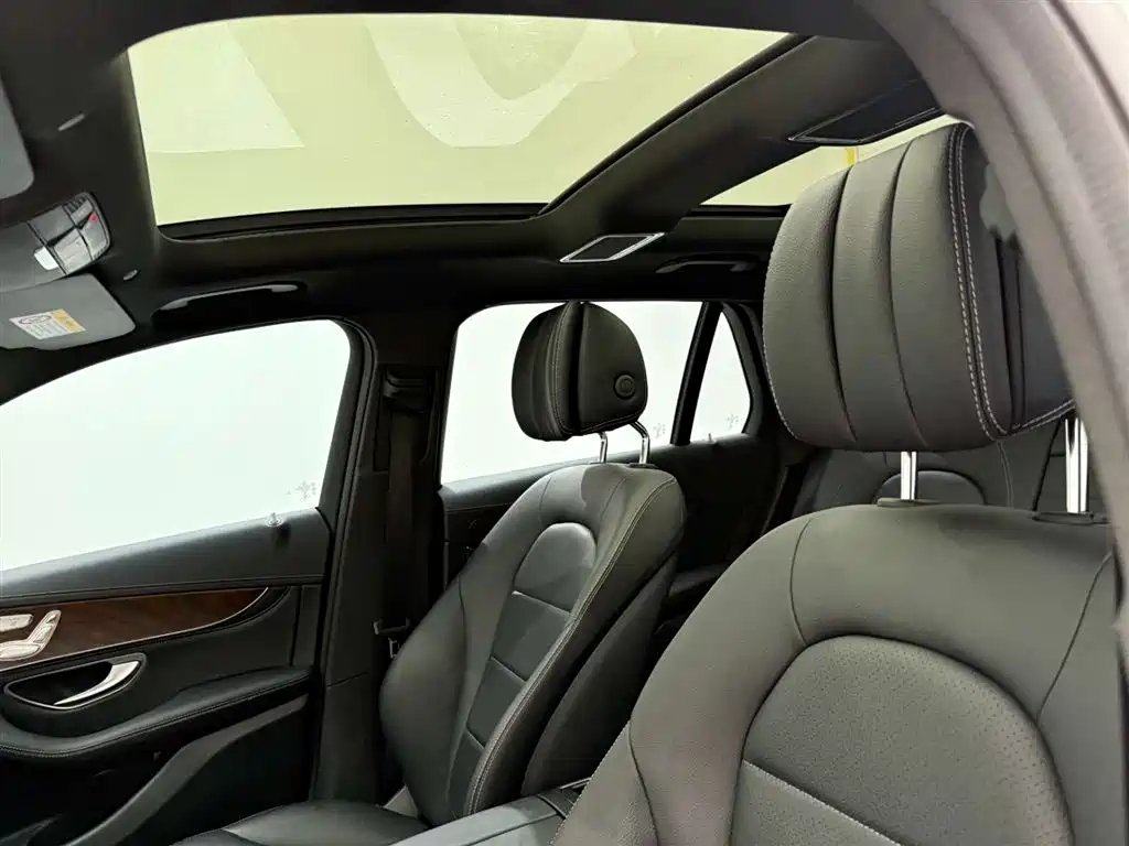 Mercedes-Benz Mercedes-Benz GLC 2020 GLC 260 L 4MATIC Luxury Edition 2019 - thumbnail 16