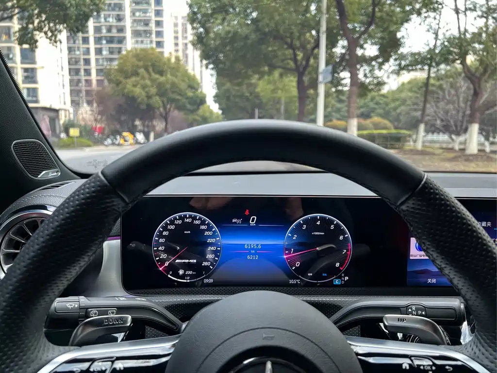 Mercedes-Benz Mercedes-Benz A-Class AMG (Imported) 2025 Model AMG A 35 4MATIC 2025 - thumbnail 23