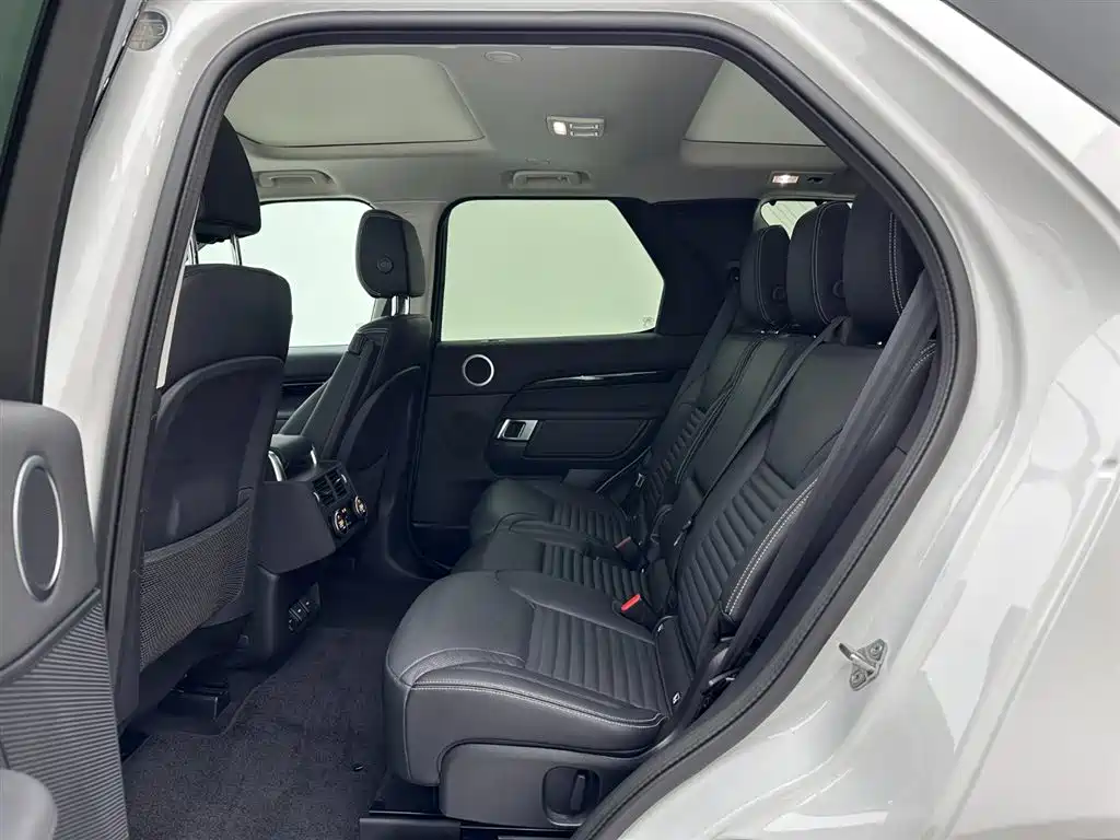 Land Rover Discovery 2023 360PS R-Dynamic S 2024 - thumbnail 19