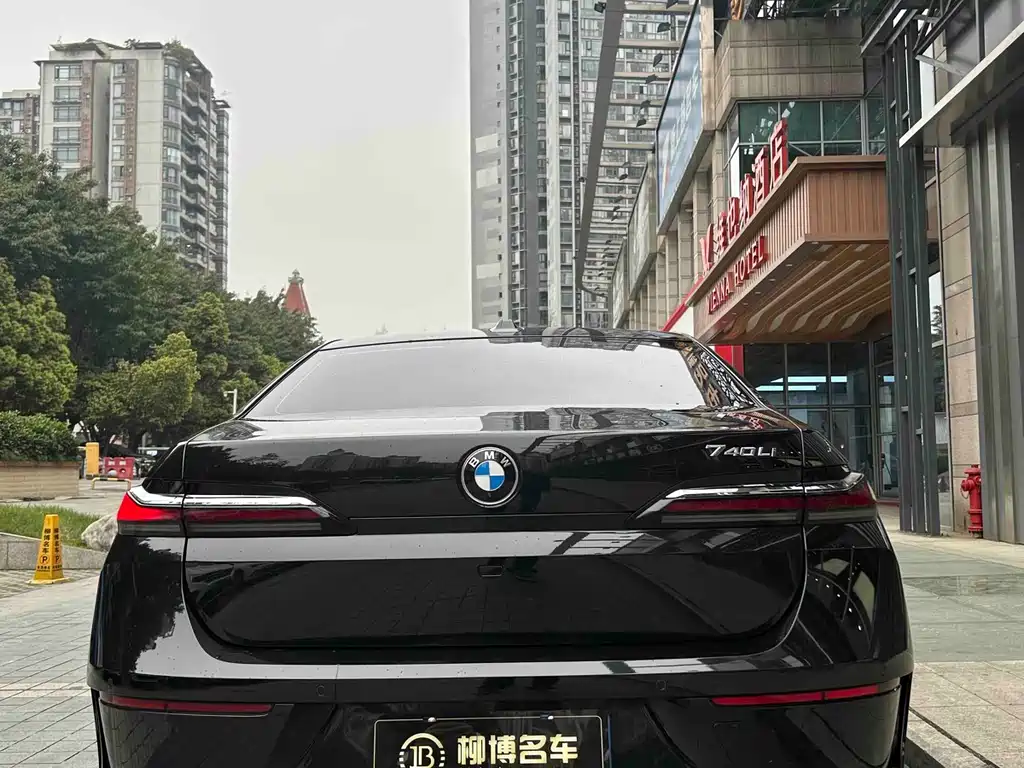 BMW BMW 7 Series 2023 740Li Leading Model Luxury Package 2023 - thumbnail 4