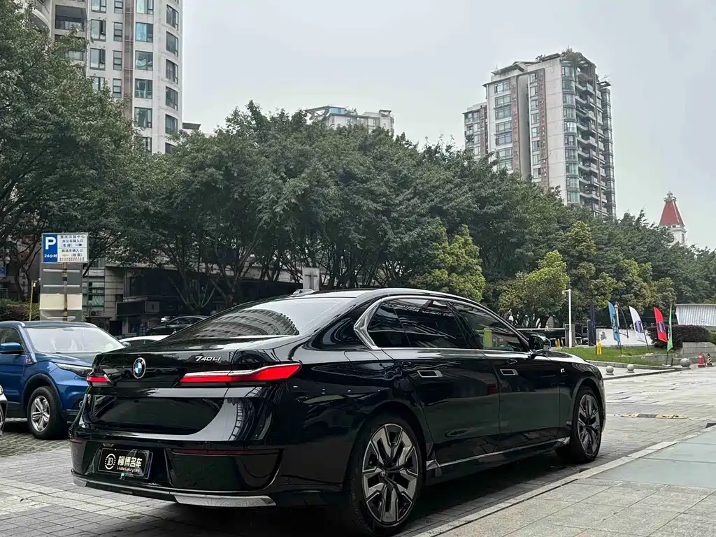 BMW BMW 7 Series 2023 740Li Leading Model Luxury Package 2023 - thumbnail 5