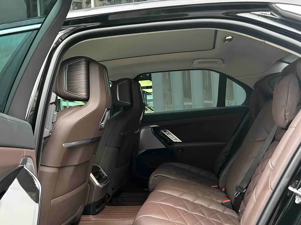 BMW BMW 7 Series 2023 740Li Leading Model Luxury Package 2023 - thumbnail 8