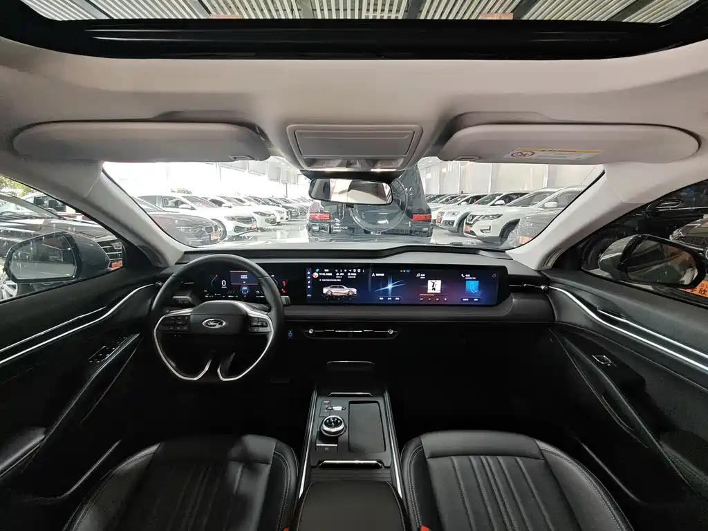 Ford Mondeo 2025 2.0T EcoBoost Luxury Edition 2025 - thumbnail 8