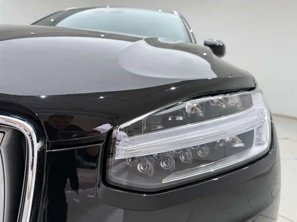 Volvo Volvo XC90 2022 B5 Momentum Luxury 5-seat 2021 - thumbnail 2