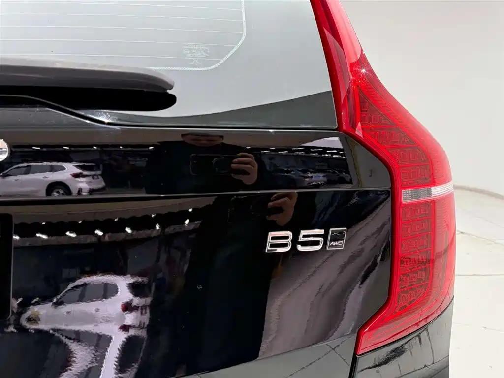 Volvo Volvo XC90 2022 B5 Momentum Luxury 5-seat 2021 - thumbnail 10