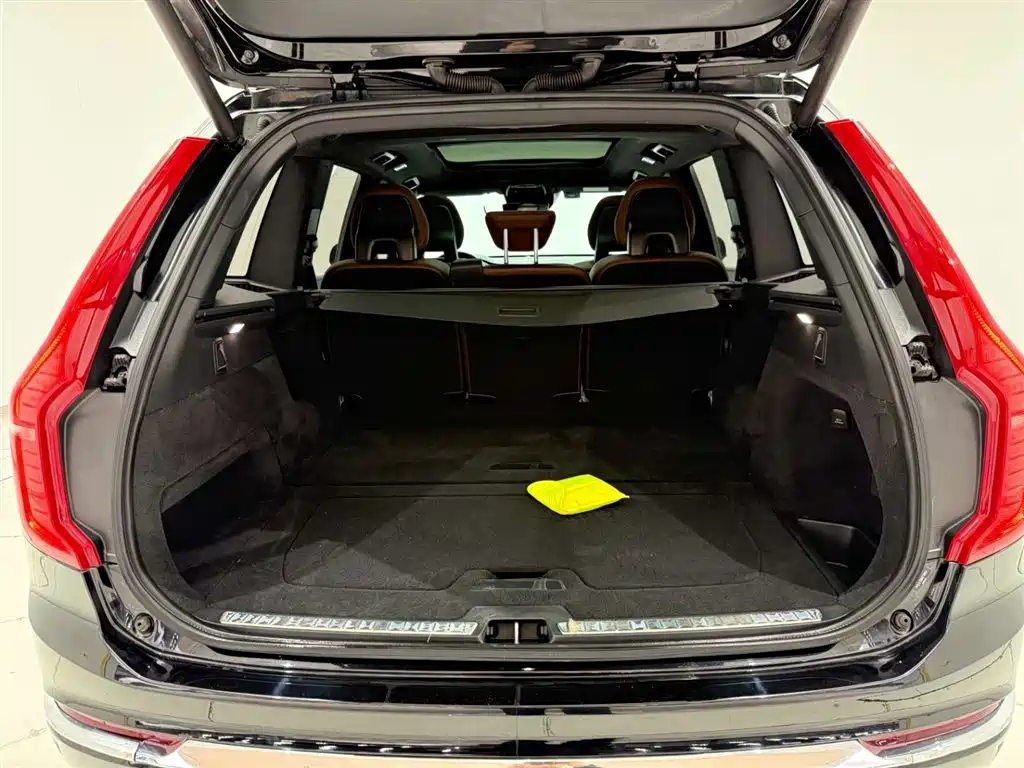 Volvo Volvo XC90 2022 B5 Momentum Luxury 5-seat 2021 - thumbnail 14