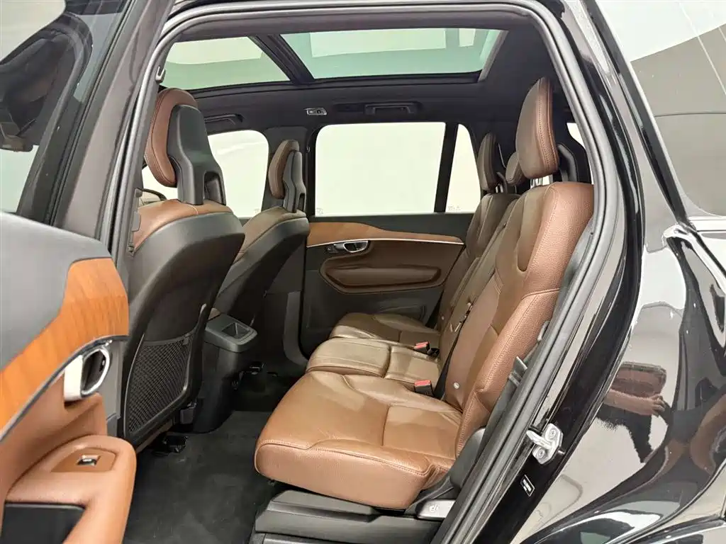 Volvo Volvo XC90 2022 B5 Momentum Luxury 5-seat 2021 - thumbnail 17