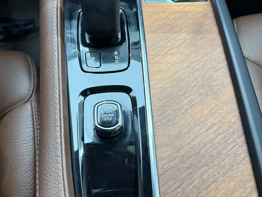 Volvo Volvo XC90 2022 B5 Momentum Luxury 5-seat 2021 - thumbnail 23