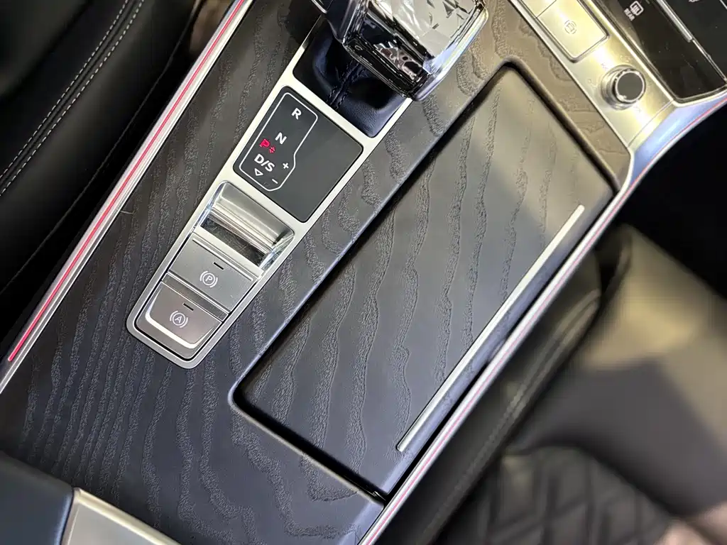 Audi Audi A6L 2025 45 TFSI quattro Premium Dynamic Edition 2025 - thumbnail 9