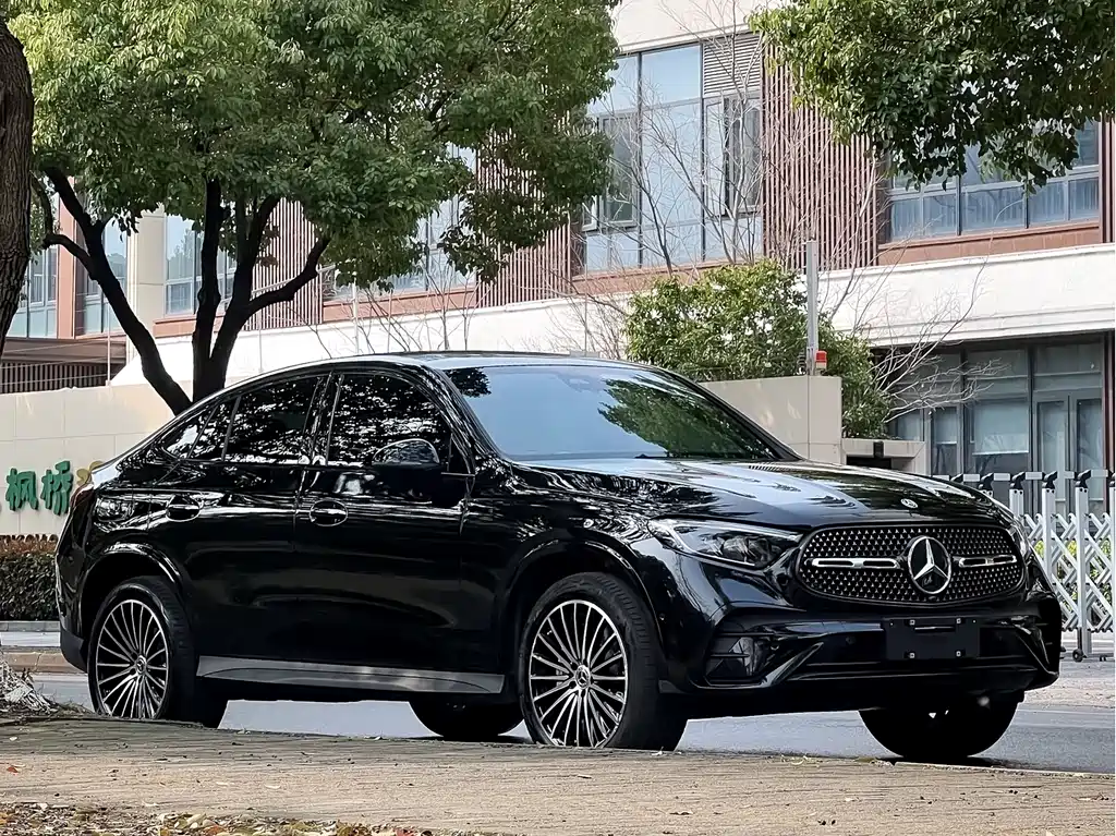Mercedes-Benz Mercedes-Benz GLC Coupe 2024 GLC 300 4MATIC Coupé SUV 2025 - thumbnail 3