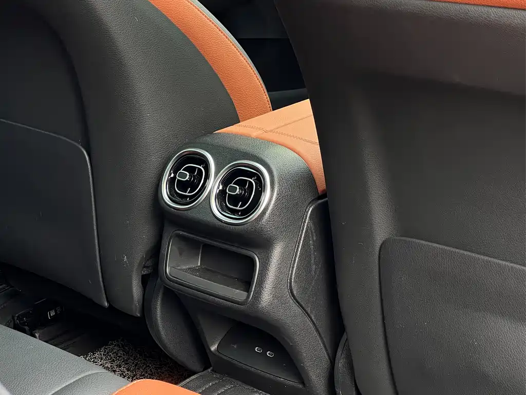 Mercedes-Benz Mercedes-Benz GLC Coupe 2024 GLC 300 4MATIC Coupé SUV 2025 - thumbnail 15