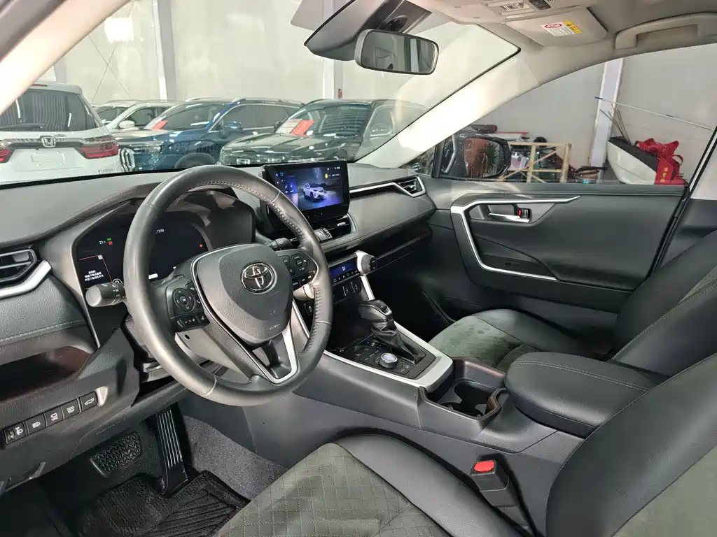 Toyota RAV4 2023 2.0L CVT AWD Adventure Flagship Edition 2023 - thumbnail 9
