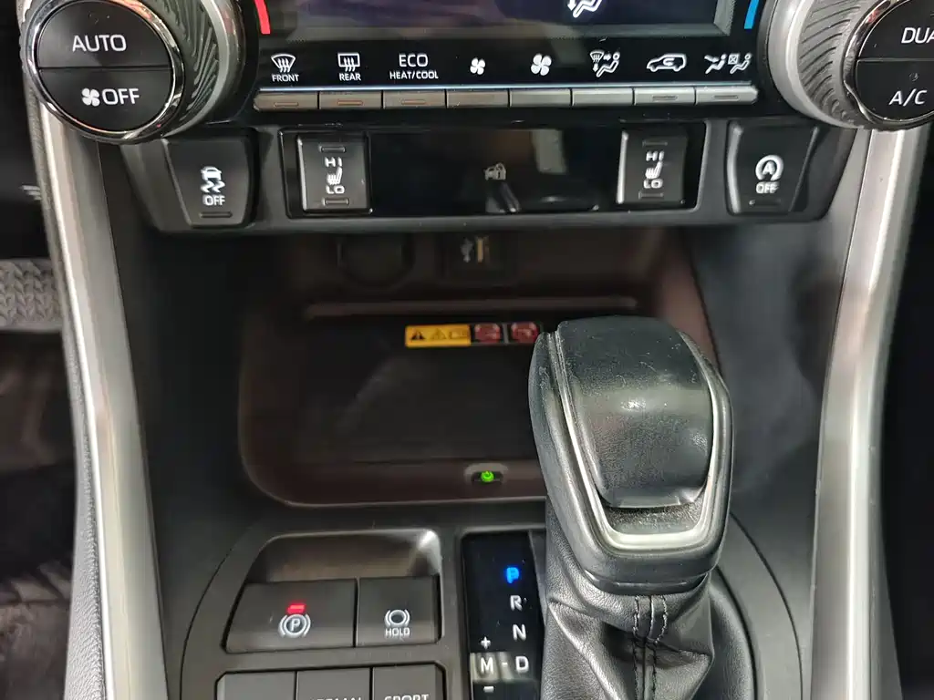 Toyota RAV4 2023 2.0L CVT AWD Adventure Flagship Edition 2023 - thumbnail 16