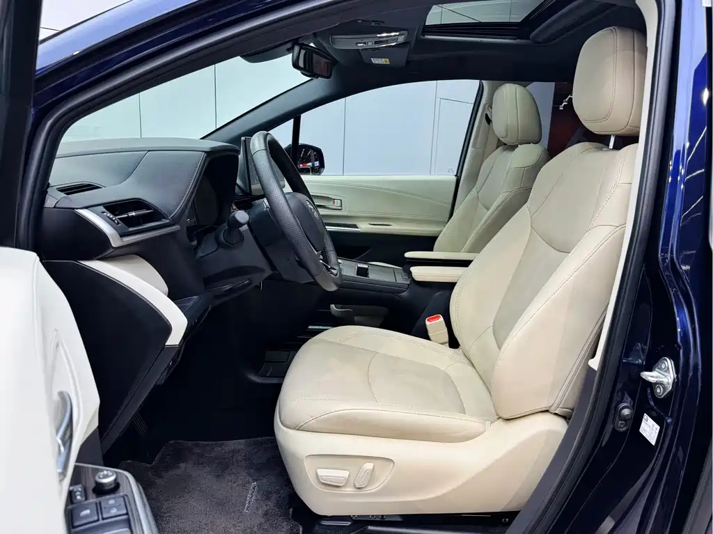 Toyota Toyota Sienna 2021 2.5L Hybrid Limited Edition 2022 - thumbnail 9