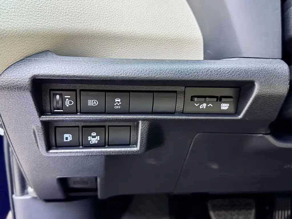 Toyota Toyota Sienna 2021 2.5L Hybrid Limited Edition 2022 - thumbnail 13