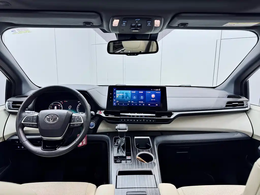 Toyota Toyota Sienna 2021 2.5L Hybrid Limited Edition 2022 - thumbnail 18