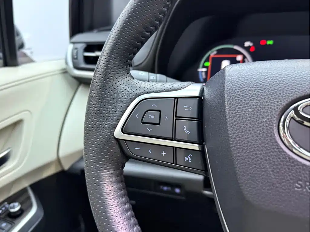 Toyota Toyota Sienna 2021 2.5L Hybrid Limited Edition 2022 - thumbnail 19