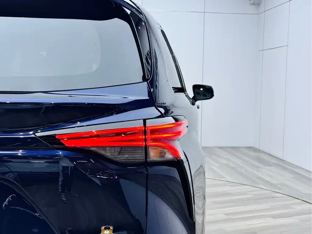 Toyota Toyota Sienna 2021 2.5L Hybrid Limited Edition 2022 - thumbnail 30