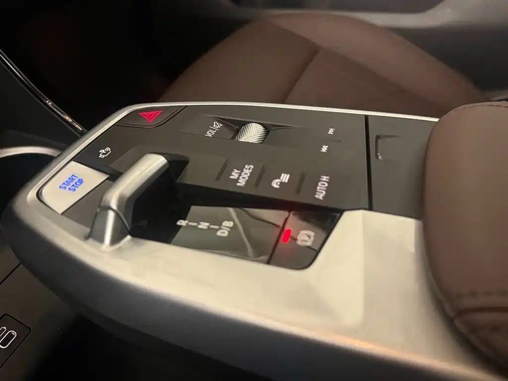BMW BMW iX1 2023 eDrive25L X Design Package 2025 - thumbnail 7