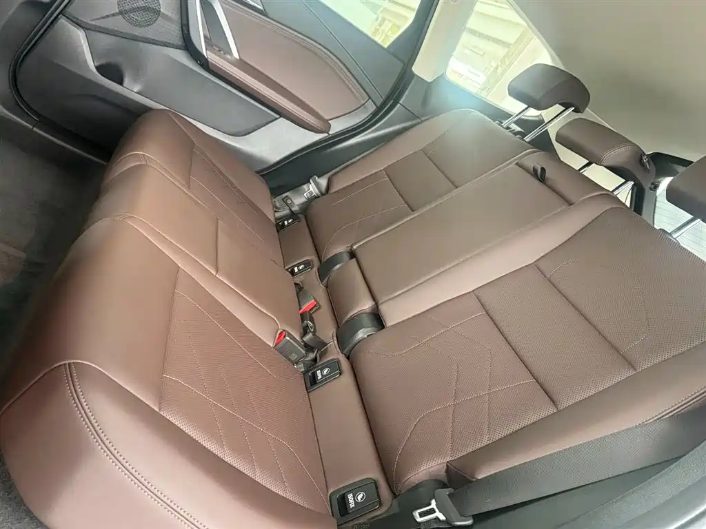 BMW BMW iX1 2023 eDrive25L X Design Package 2025 - thumbnail 8