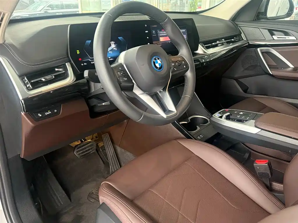 BMW BMW iX1 2023 eDrive25L X Design Package 2025 - thumbnail 14