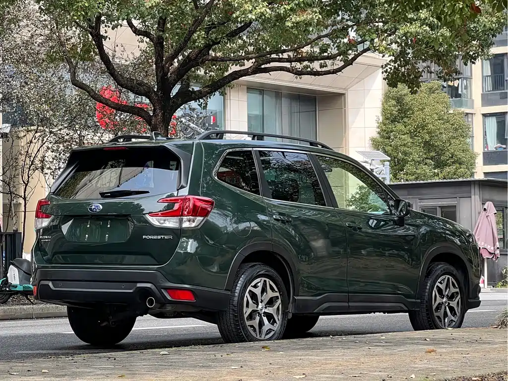 Subaru Subaru Forester 2022 2.0i AWD Premium EyeSight 2022 - thumbnail 5