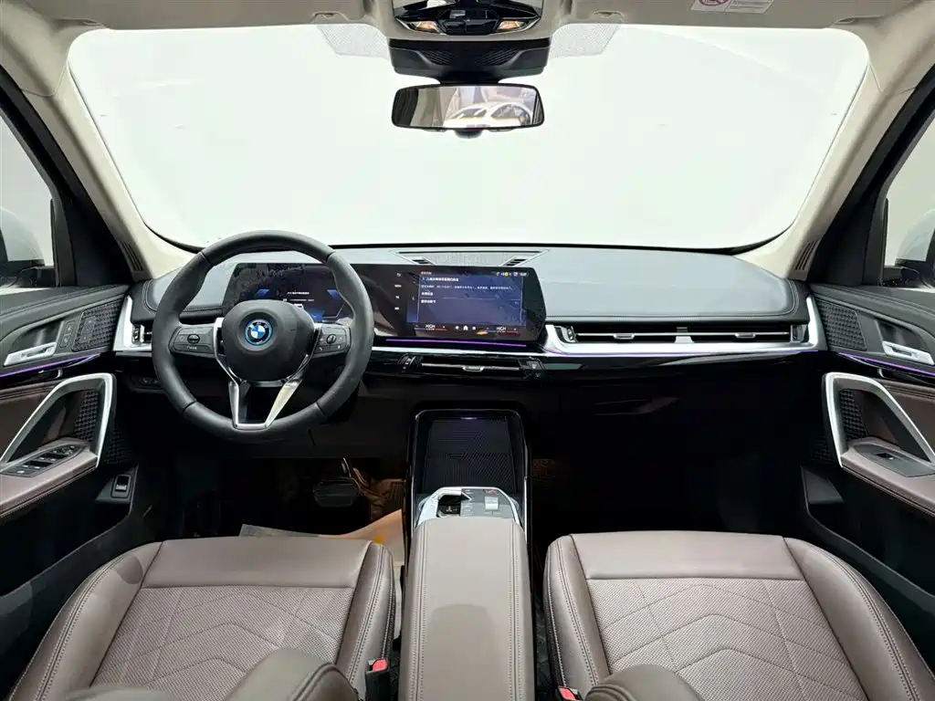 BMW BMW iX1 2025 eDrive25L X Design Package 2025 - thumbnail 24