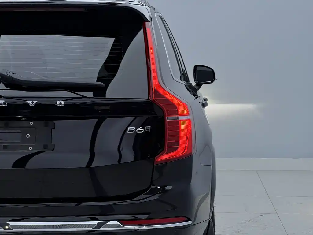 Volvo Volvo XC90 2023 B6 Momentum Luxury 7-seater 2023 - thumbnail 6