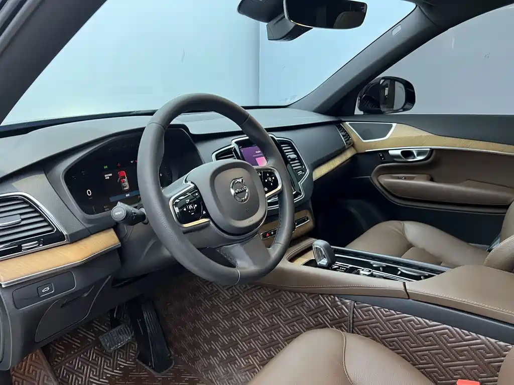 Volvo Volvo XC90 2023 B6 Momentum Luxury 7-seater 2023 - thumbnail 13