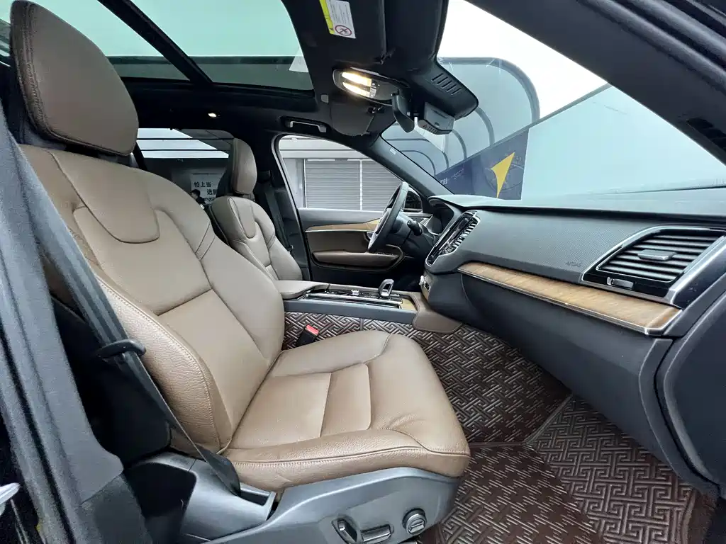 Volvo Volvo XC90 2023 B6 Momentum Luxury 7-seater 2023 - thumbnail 21