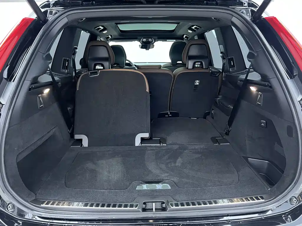 Volvo Volvo XC90 2023 B6 Momentum Luxury 7-seater 2023 - thumbnail 30